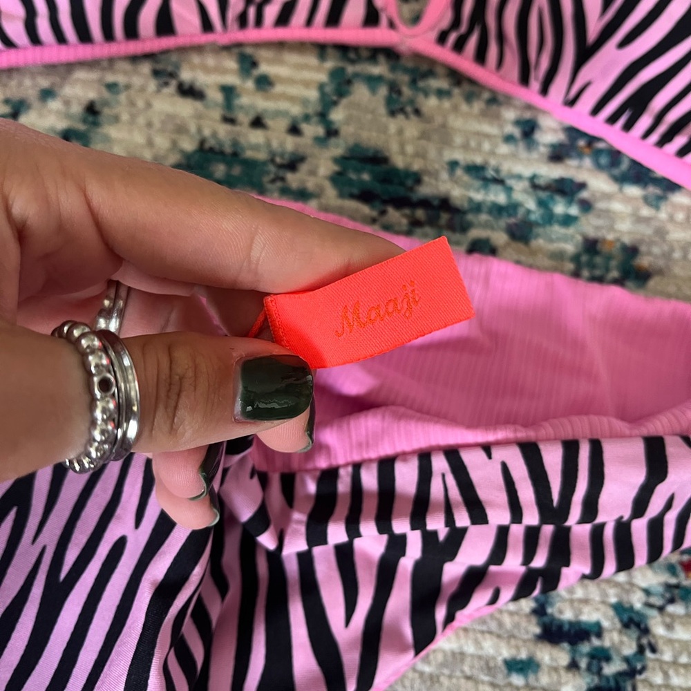 MAAJI reversible pink / zebra bikini set - Picture 4 of 4